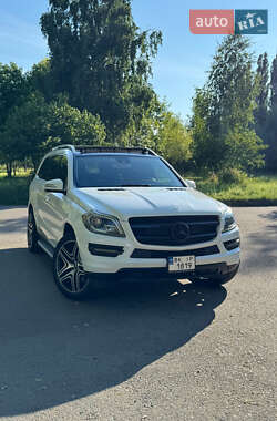 Позашляховик / Кросовер Mercedes-Benz GL-Class 2014 в 