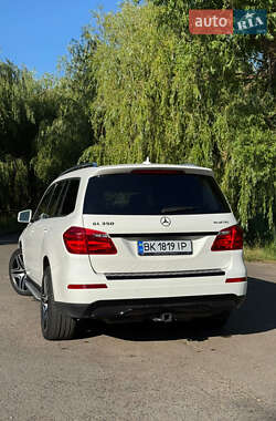 Позашляховик / Кросовер Mercedes-Benz GL-Class 2014 в 