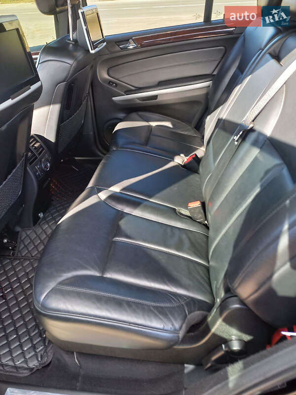 Позашляховик / Кросовер Mercedes-Benz GL-Class 2010 в Димері