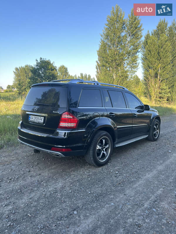 Позашляховик / Кросовер Mercedes-Benz GL-Class 2010 в Димері