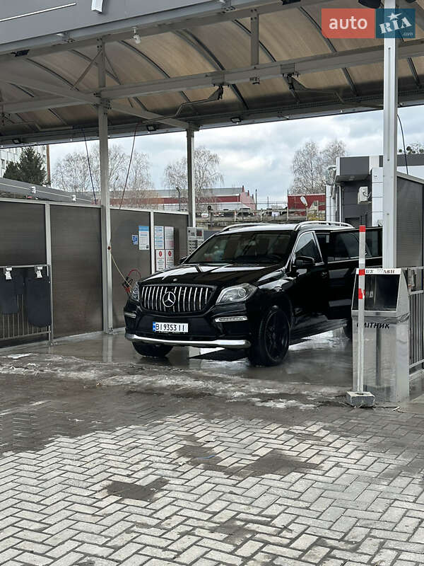 Позашляховик / Кросовер Mercedes-Benz GL-Class 2013 в Полтаві