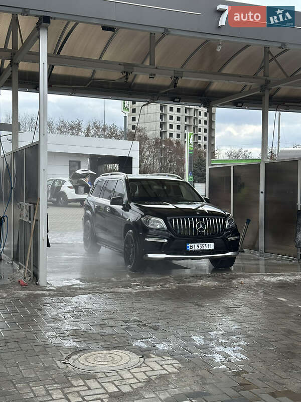 Позашляховик / Кросовер Mercedes-Benz GL-Class 2013 в Полтаві