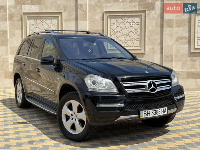 Mercedes-Benz GL-Class 2011
