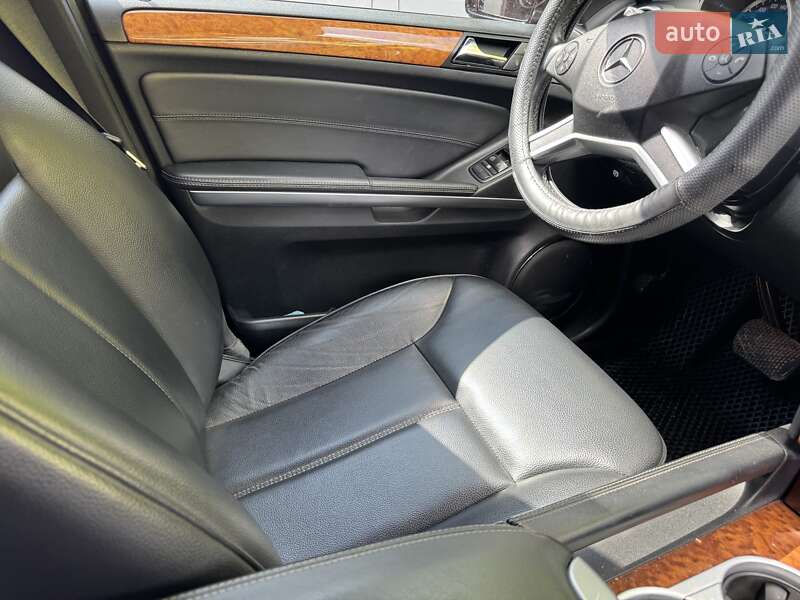 Позашляховик / Кросовер Mercedes-Benz GL-Class 2010 в Львові
