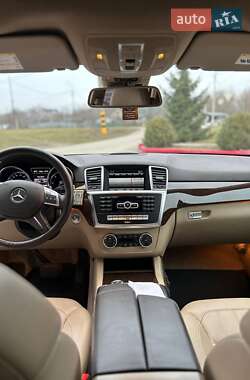 Внедорожник / Кроссовер Mercedes-Benz GL-Class 2012 в 