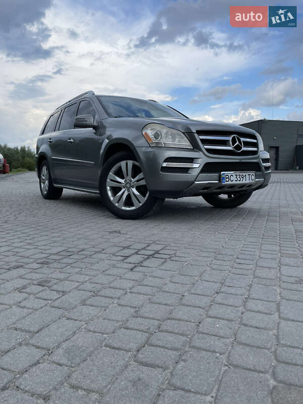 Mercedes-Benz GL-Class 2011