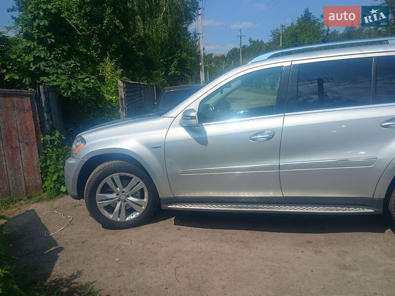 Внедорожник / Кроссовер Mercedes-Benz GL-Class 2010 в Чернухах