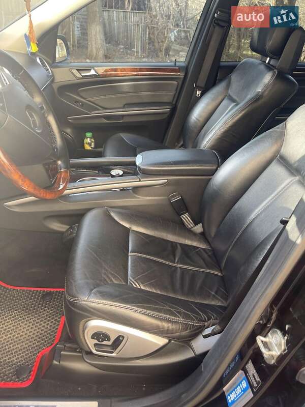 Внедорожник / Кроссовер Mercedes-Benz GL-Class 2007 в Заставной фото 7 Внедорожник / Кроссовер Mercedes-Benz GL-Class 2007 в Заставной