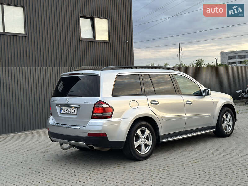 Внедорожник / Кроссовер Mercedes-Benz GL-Class 2006 в Ужгороде фото 9 Внедорожник / Кроссовер Mercedes-Benz GL-Class 2006 в Ужгороде