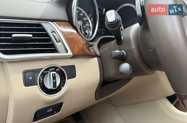 Внедорожник / Кроссовер Mercedes-Benz GL-Class 2012 в 