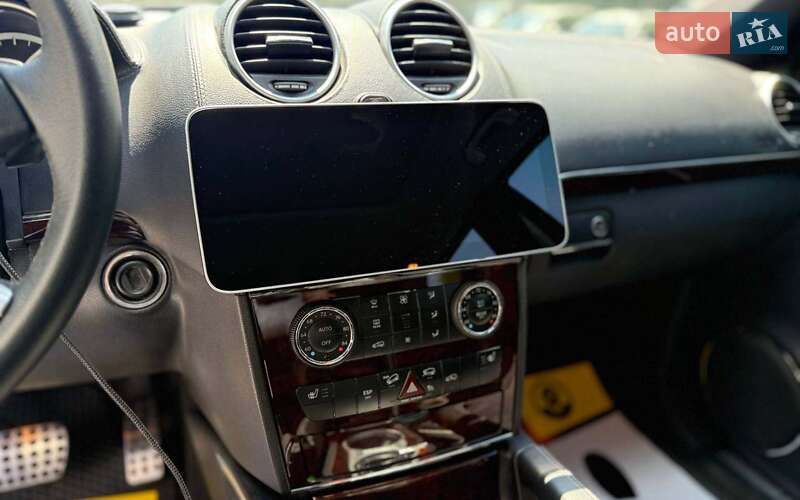 Позашляховик / Кросовер Mercedes-Benz GL-Class 2010 в Чернівцях