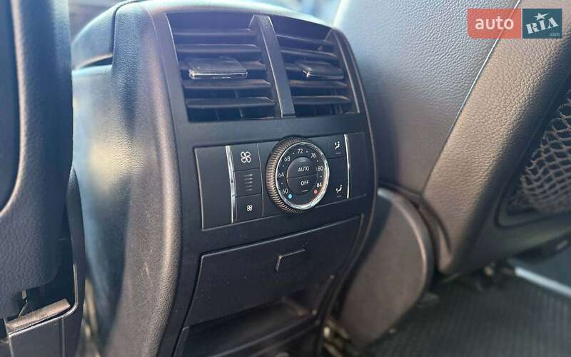 Позашляховик / Кросовер Mercedes-Benz GL-Class 2010 в Чернівцях