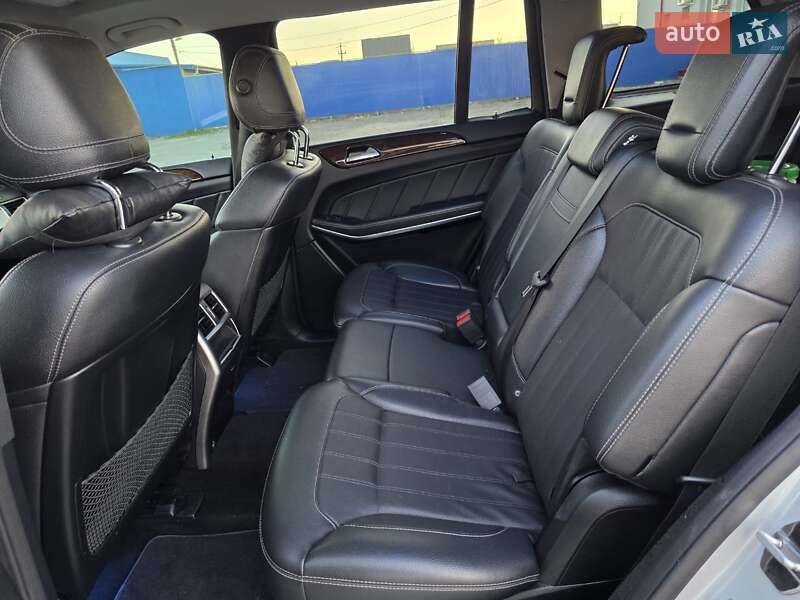 Позашляховик / Кросовер Mercedes-Benz GL-Class 2012 в Тернополі фото 35 Позашляховик / Кросовер Mercedes-Benz GL-Class 2012 в Тернополі