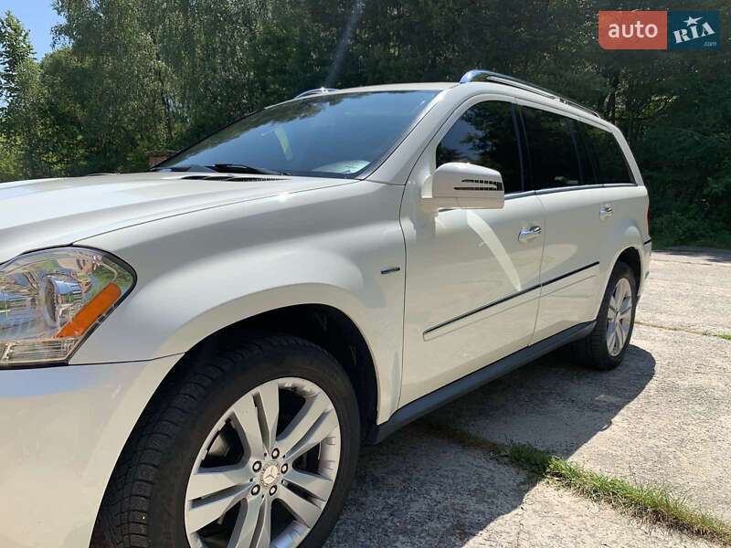 Внедорожник / Кроссовер Mercedes-Benz GL-Class 2012 в 