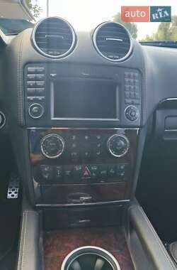 Внедорожник / Кроссовер Mercedes-Benz GL-Class 2010 в 