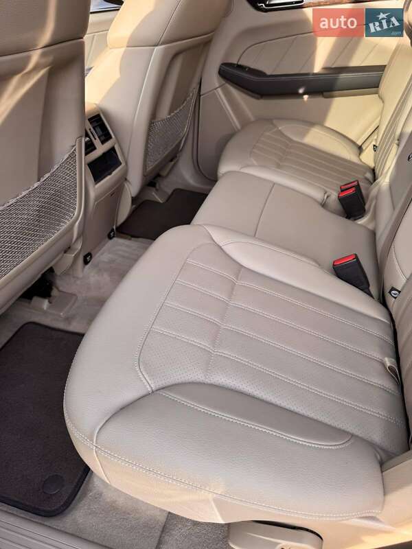 Позашляховик / Кросовер Mercedes-Benz GL-Class 2015 в Луцьку