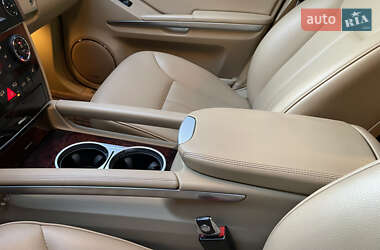 Внедорожник / Кроссовер Mercedes-Benz GL-Class 2011 в 