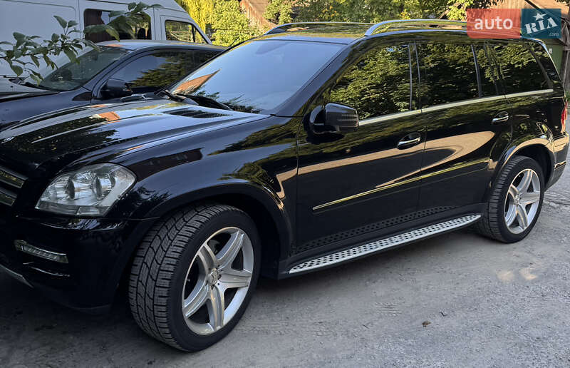 Внедорожник / Кроссовер Mercedes-Benz GL-Class 2011 в 
