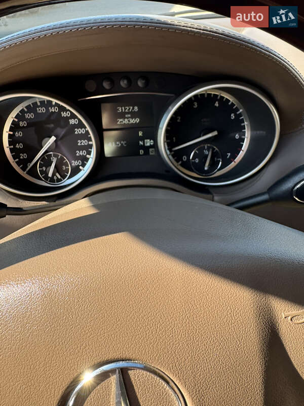 Внедорожник / Кроссовер Mercedes-Benz GL-Class 2011 в Каменец-Подольском