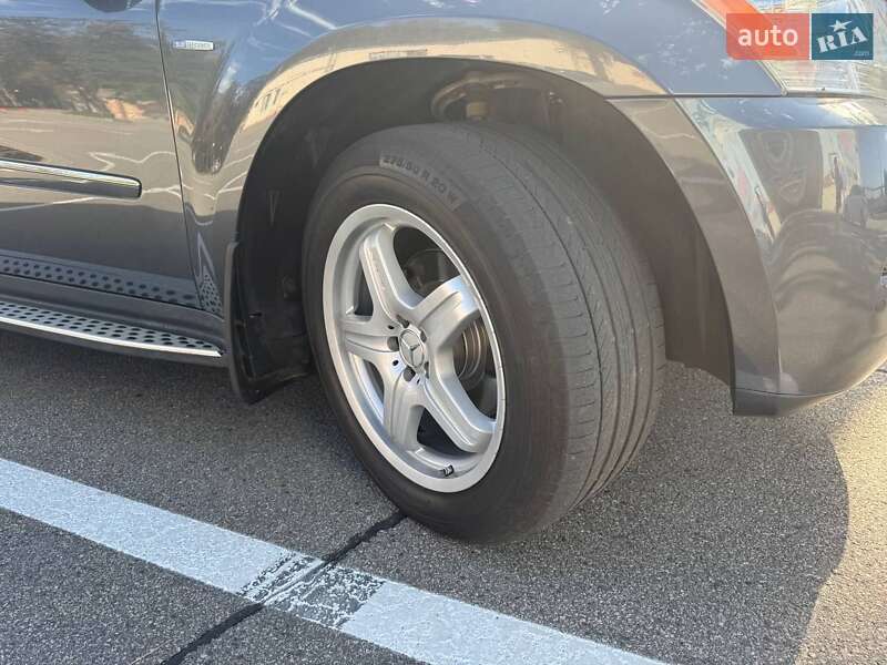 Внедорожник / Кроссовер Mercedes-Benz GL-Class 2010 в Харькове