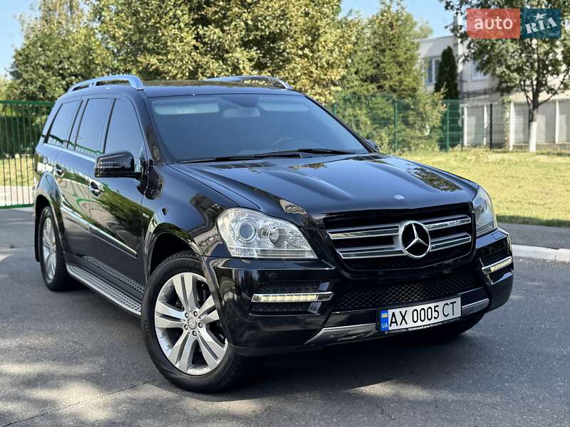 Внедорожник / Кроссовер Mercedes-Benz GL-Class 2010 в 