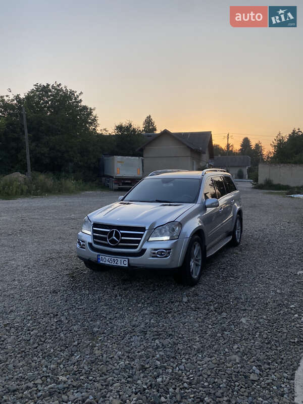 Внедорожник / Кроссовер Mercedes-Benz GL-Class 2008 в 