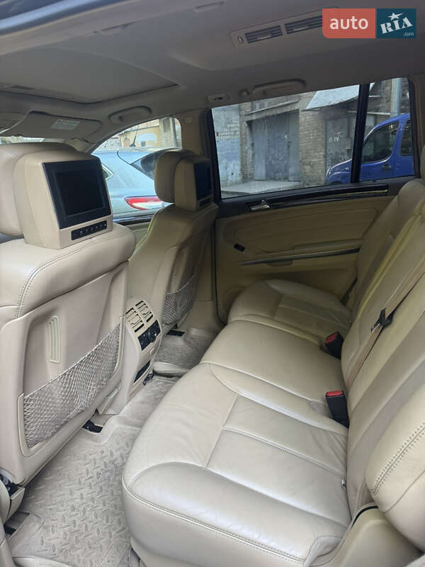 Внедорожник / Кроссовер Mercedes-Benz GL-Class 2008 в Киеве фото 3 Внедорожник / Кроссовер Mercedes-Benz GL-Class 2008 в Киеве