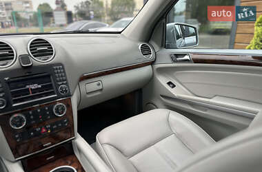 Внедорожник / Кроссовер Mercedes-Benz GL-Class 2011 в 