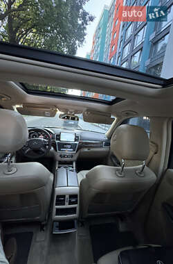 Позашляховик / Кросовер Mercedes-Benz GL-Class 2014 в 