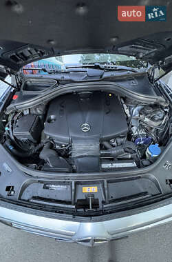 Позашляховик / Кросовер Mercedes-Benz GL-Class 2014 в 