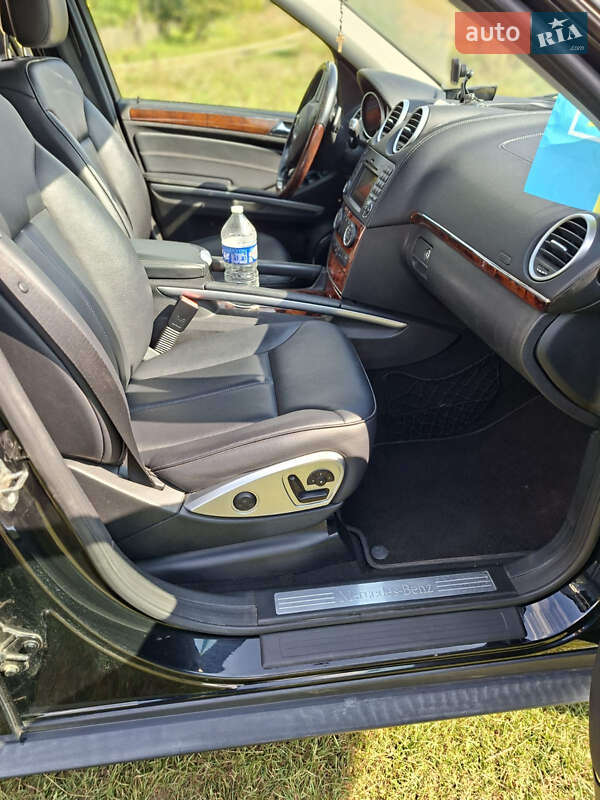 Позашляховик / Кросовер Mercedes-Benz GL-Class 2011 в Ременеві