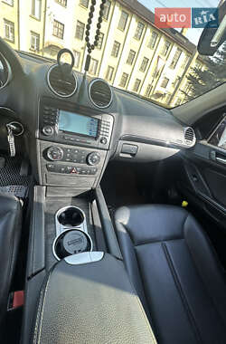 Внедорожник / Кроссовер Mercedes-Benz GL-Class 2007 в 