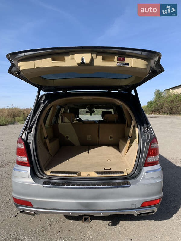 Внедорожник / Кроссовер Mercedes-Benz GL-Class 2010 в Тернополе фото 6 Внедорожник / Кроссовер Mercedes-Benz GL-Class 2010 в Тернополе