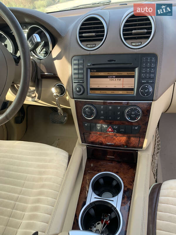 Внедорожник / Кроссовер Mercedes-Benz GL-Class 2010 в Тернополе фото 11 Внедорожник / Кроссовер Mercedes-Benz GL-Class 2010 в Тернополе