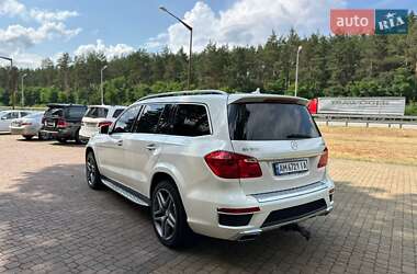 Позашляховик / Кросовер Mercedes-Benz GL-Class 2014 в 