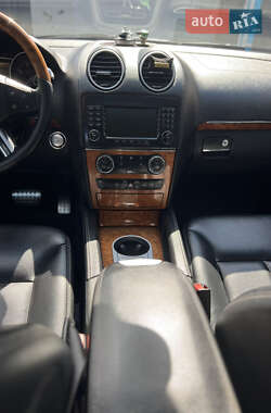Позашляховик / Кросовер Mercedes-Benz GL-Class 2007 в 