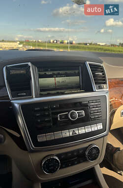 Позашляховик / Кросовер Mercedes-Benz GL-Class 2013 в 