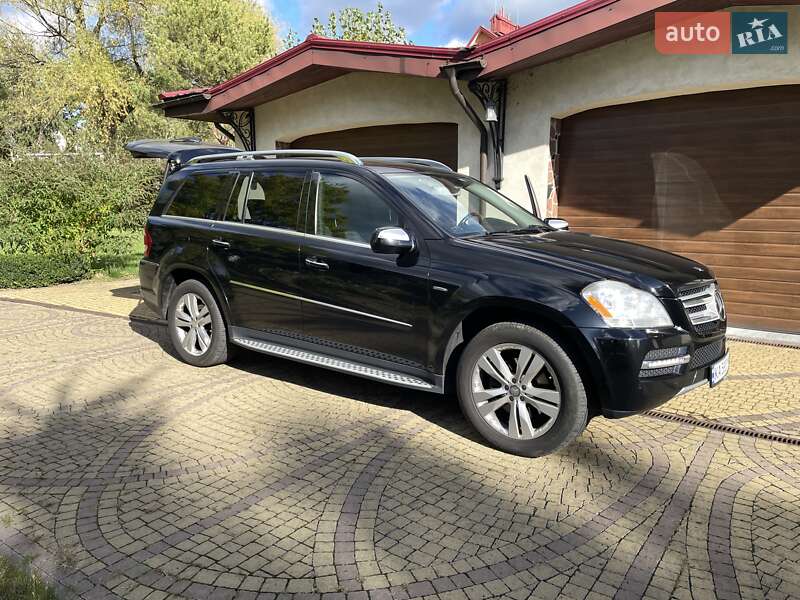 Позашляховик / Кросовер Mercedes-Benz GL-Class 2010 в Києві