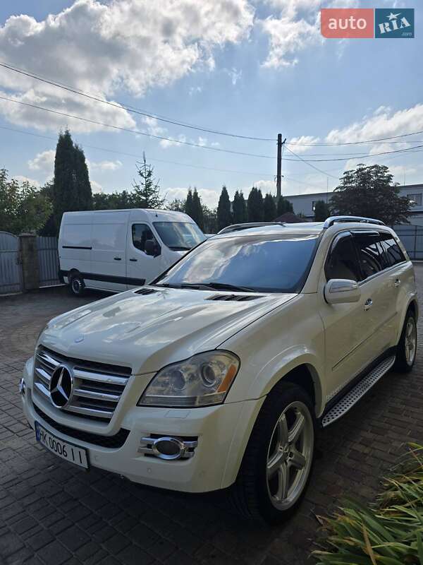 Позашляховик / Кросовер Mercedes-Benz GL-Class 2009 в Радивиліві