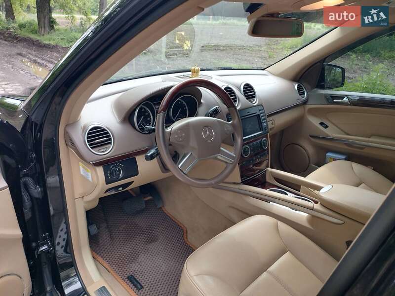 Внедорожник / Кроссовер Mercedes-Benz GL-Class 2011 в Полтаве фото 20 Внедорожник / Кроссовер Mercedes-Benz GL-Class 2011 в Полтаве