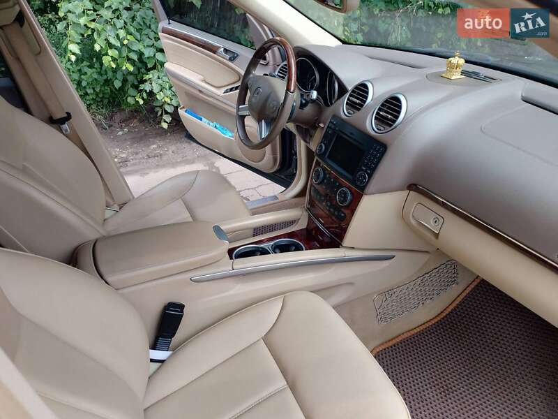 Внедорожник / Кроссовер Mercedes-Benz GL-Class 2011 в Полтаве фото 24 Внедорожник / Кроссовер Mercedes-Benz GL-Class 2011 в Полтаве