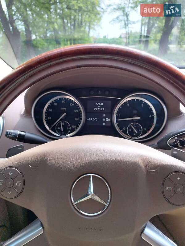 Внедорожник / Кроссовер Mercedes-Benz GL-Class 2011 в Полтаве фото 26 Внедорожник / Кроссовер Mercedes-Benz GL-Class 2011 в Полтаве