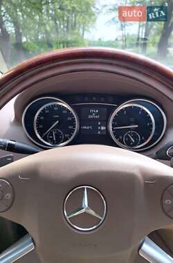 Внедорожник / Кроссовер Mercedes-Benz GL-Class 2011 в 