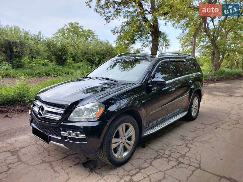 Mercedes-Benz GL-Class 2011