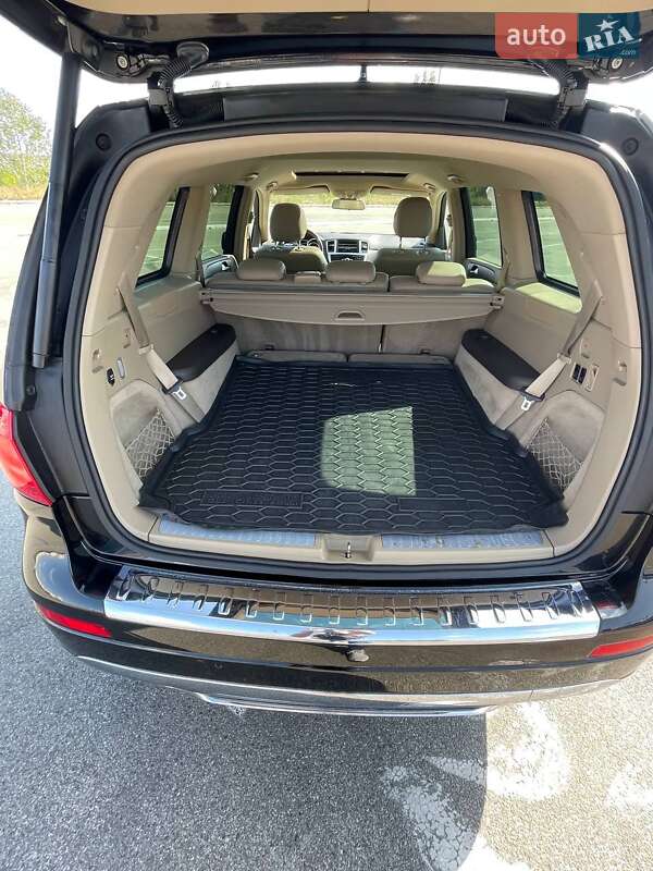 Позашляховик / Кросовер Mercedes-Benz GL-Class 2015 в Києві