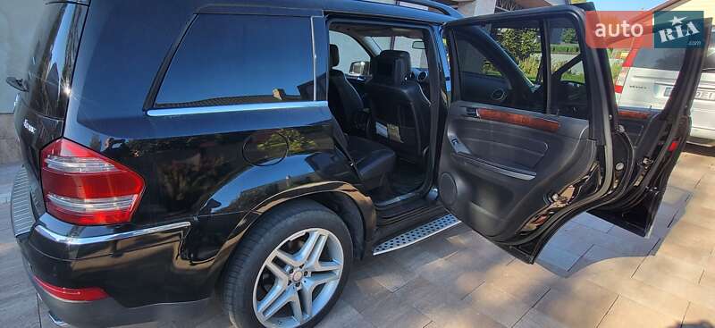 Позашляховик / Кросовер Mercedes-Benz GL-Class 2006 в Чернівцях