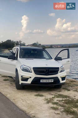 Позашляховик / Кросовер Mercedes-Benz GL-Class 2014 в 