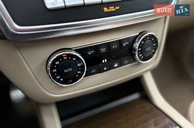 Позашляховик / Кросовер Mercedes-Benz GL-Class 2013 в 