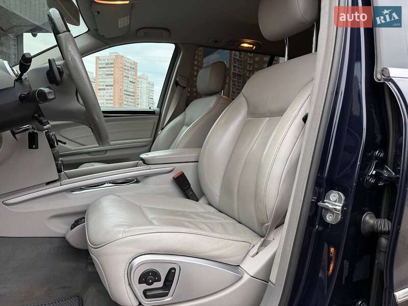 Внедорожник / Кроссовер Mercedes-Benz GL-Class 2010 в Киеве