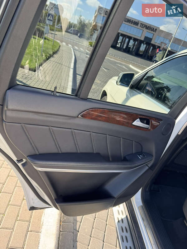 Позашляховик / Кросовер Mercedes-Benz GL-Class 2013 в Одесі